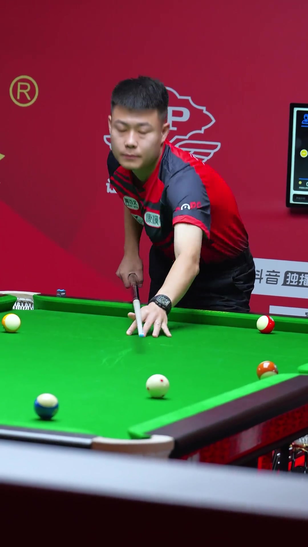 裁判果断出 裁判果断出