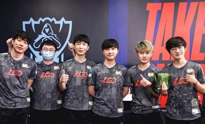 积分榜上更 积分榜上更