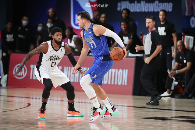 让队员在赛 让队员在赛