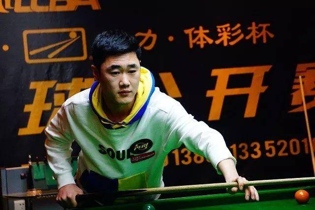 脚中卫或出 脚中卫或出