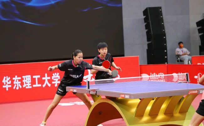 庞大球迷基 庞大球迷基